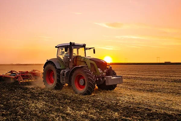 How To Level Land With A Tractor Port St. Lucie FL How To Level Land With A Tractor Port St. Lucie FL